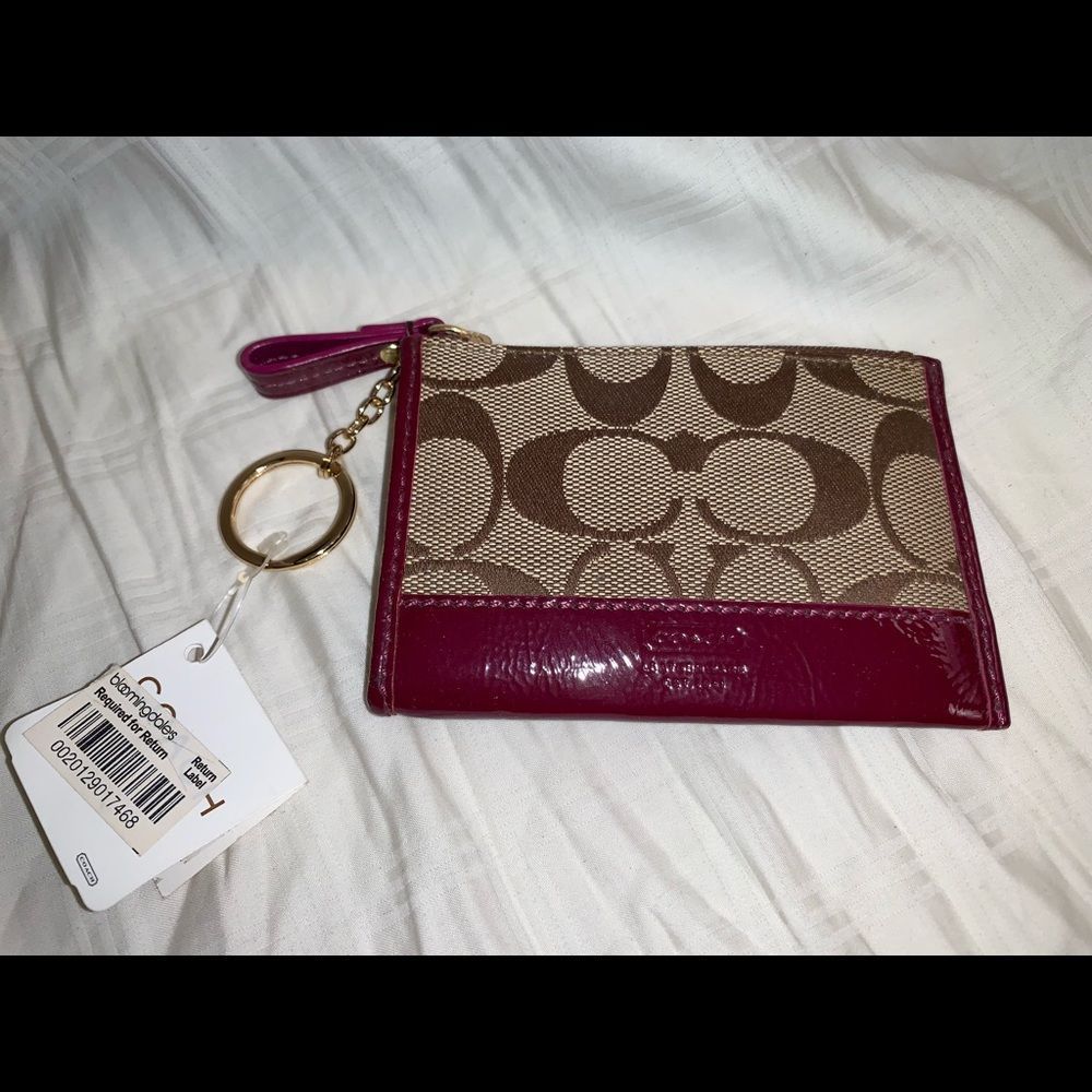 Coach Wristlet Cardholder Wallet in Maroon